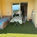 T2 Rez De Villa Avec Piscines